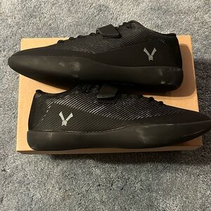 black velaasa stones throwing shoes